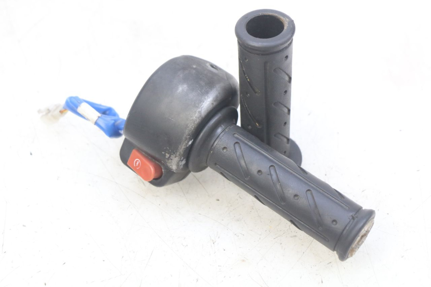 photo de RECHTER LENKERHEBEL KYMCO AGILITY 4T 50 (2018 - 2022)