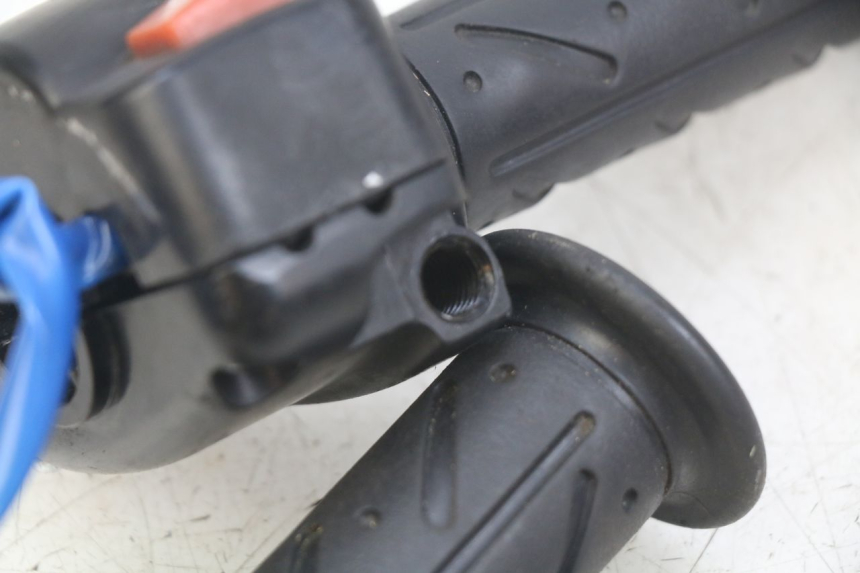 photo de RECHTER LENKERHEBEL KYMCO AGILITY 4T 50 (2018 - 2022)