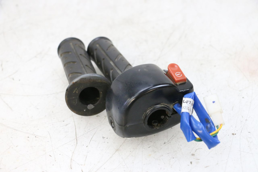 photo de RECHTER LENKERHEBEL KYMCO AGILITY 4T 50 (2018 - 2022) - Gesamtansicht des Produkts