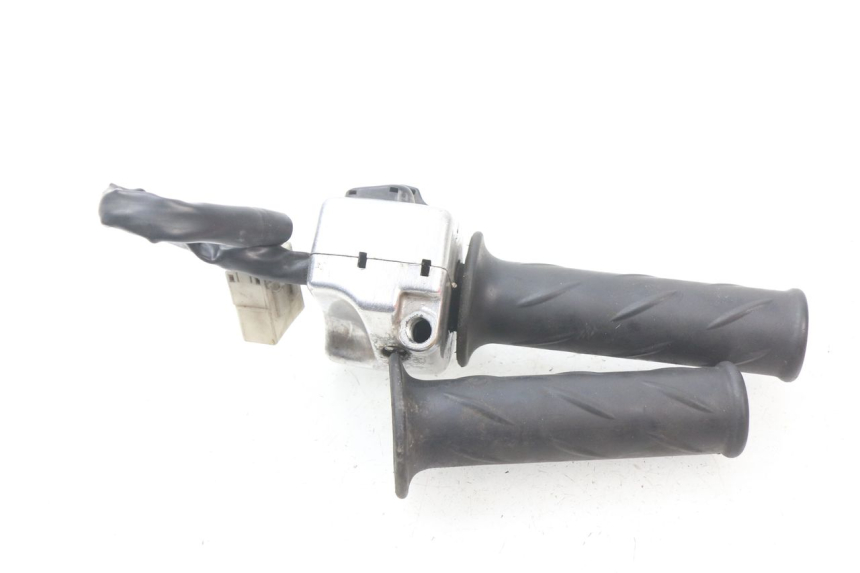 photo de RECHTS SCHALTER PIAGGIO BEVERLY 125 (1998 - 2005)