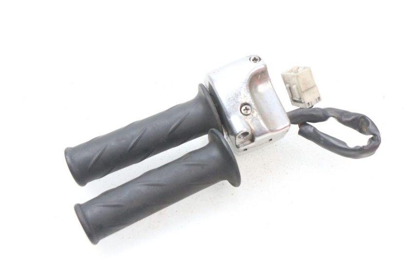 photo de RECHTS SCHALTER PIAGGIO BEVERLY 125 (1998 - 2005)