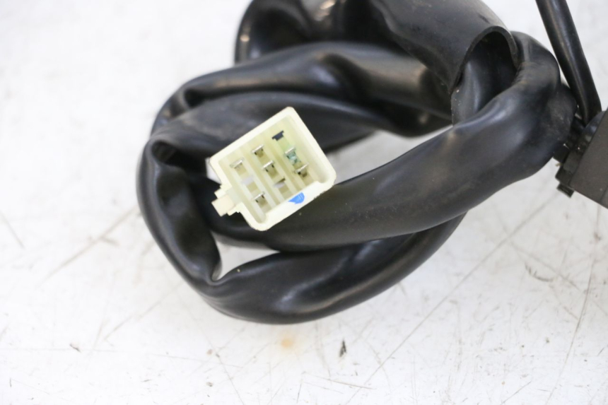 photo de RECHTS SCHALTER MAG POWER BOMBERS 4T 50 (2016 - 2026) - Kennzeichnungen und Originalreferenzen