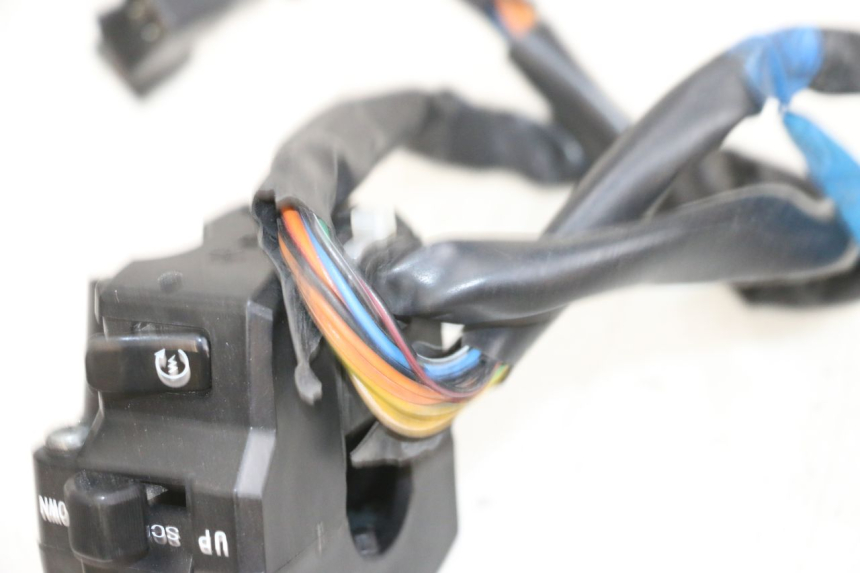 photo de RECHTS SCHALTER SUZUKI BURGMAN 650 (2013 - 2020)