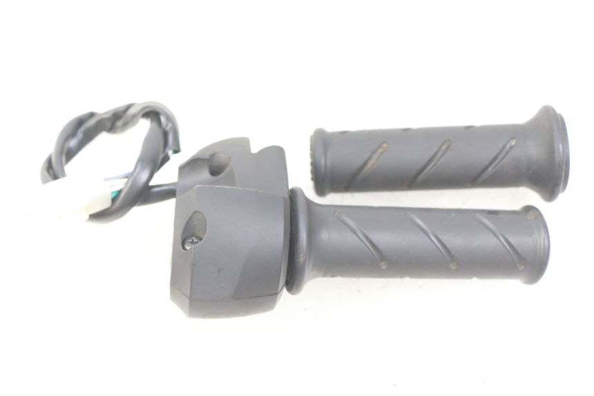 photo de RECHTER LENKERHEBEL PEUGEOT CITYSTAR 2T 50 (2018 - 2021)