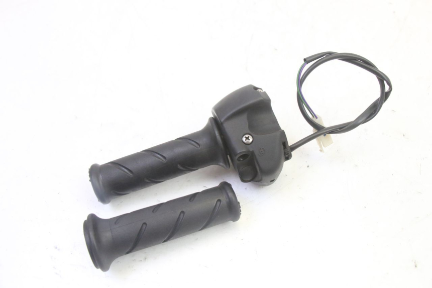 photo de RECHTER LENKERHEBEL PEUGEOT CITYSTAR 50 (2013 - 2017)