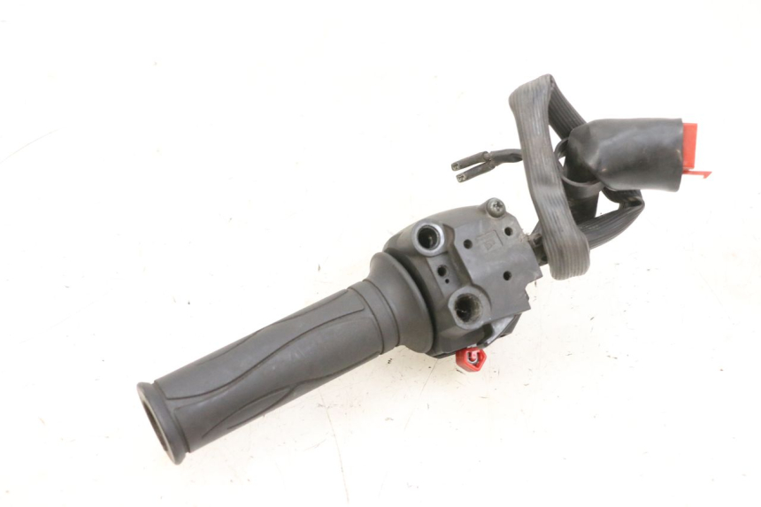 photo de RECHTS SCHALTER KSR CODE 125 (2018 - 2020) - Oberflächenzustand und Material