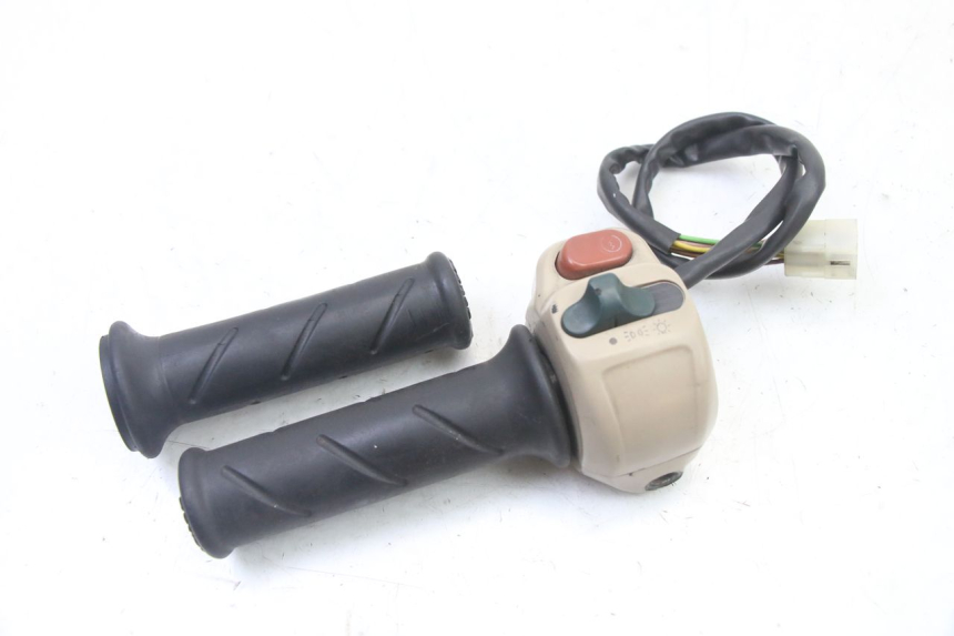 photo de RECHTER LENKERHEBEL PEUGEOT ELYSEO 125 (1999 - 2004)