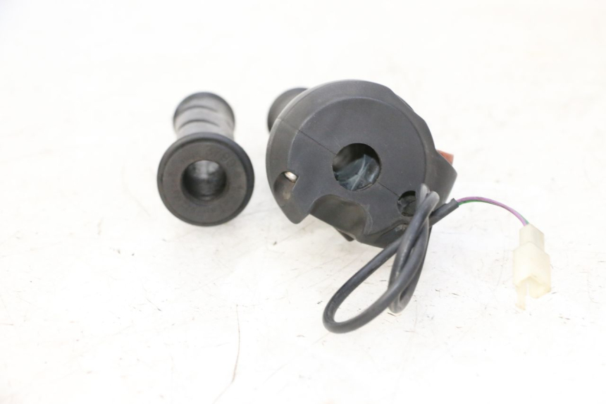 photo de RECHTER LENKERHEBEL PEUGEOT ELYSTAR 50 (2002 - 2014)