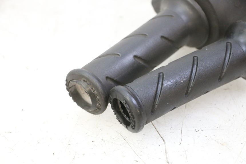 photo de RECHTER LENKERHEBEL PEUGEOT ELYSTAR 50 (2002 - 2014)