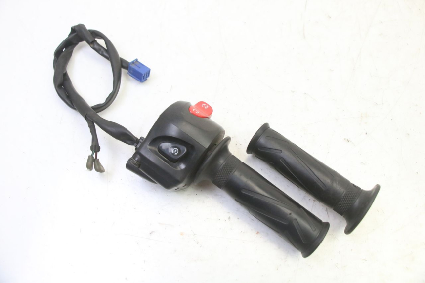 photo de RECHTS SCHALTER YAMAHA FZ6 FAZER S2 600 (2007 - 2011)