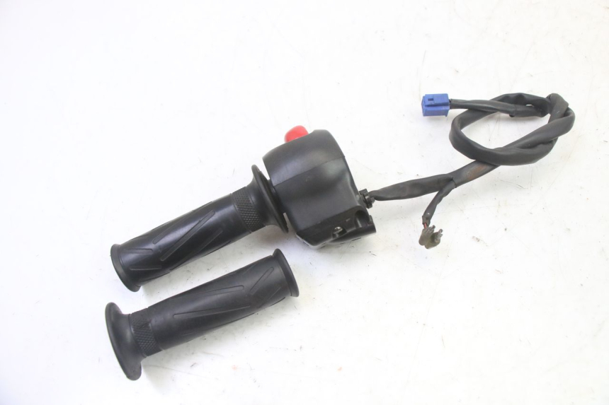 photo de RECHTS SCHALTER YAMAHA FZ6 FAZER S2 600 (2007 - 2011)