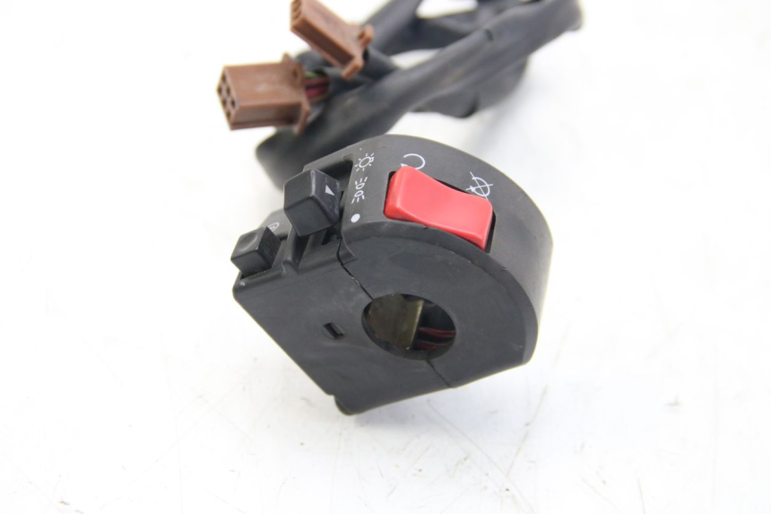 photo de RECHTER LENKERHEBEL YAMAHA FZS FAZER 600 (2001 - 2003)