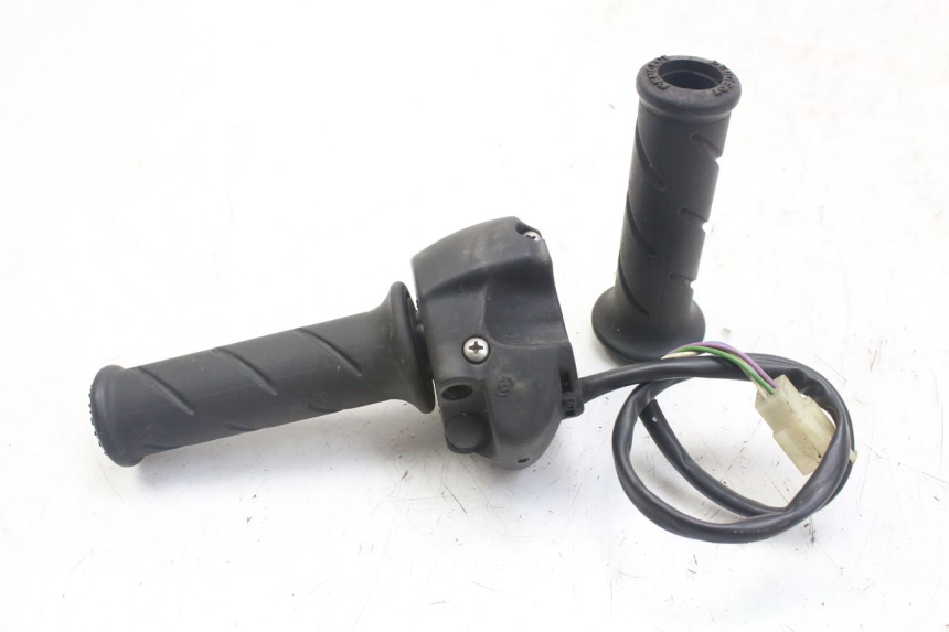 photo de RECHTS SCHALTER PEUGEOT GEOPOLIS RS 125 (2007 - 2009)