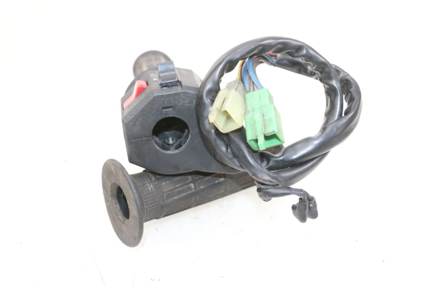 photo de RECHTS SCHALTER KAWASAKI GPX R WARBIRD 600 (1988 - 1993) - Detailansicht des Bauteils