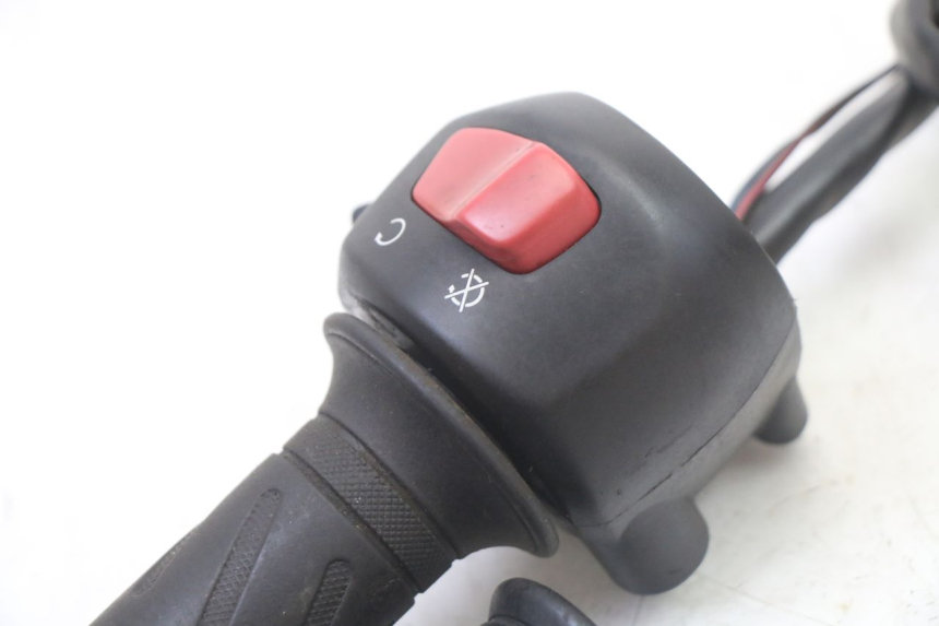 photo de RECHTSKOMMUTATOR SUZUKI GS GSE 500 (2001 - 2003)