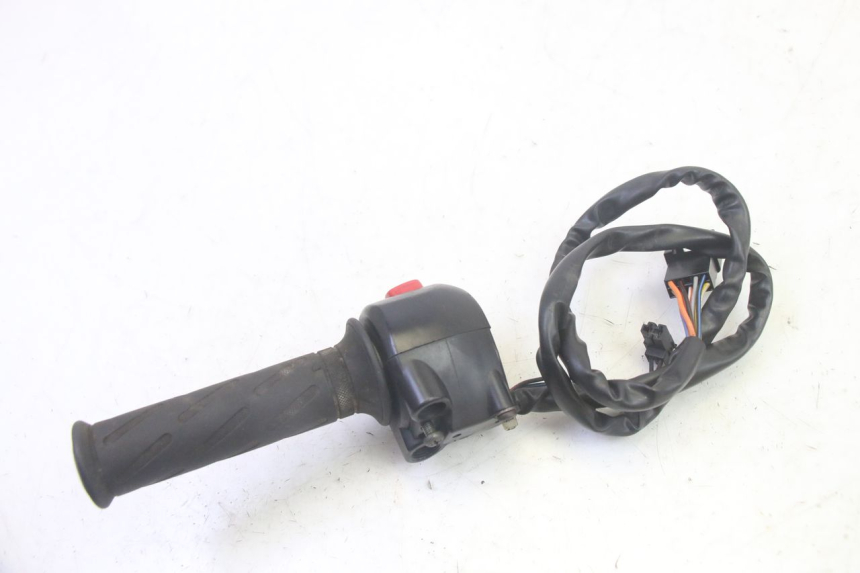 photo de RECHTS SCHALTER SUZUKI GSF N BANDIT 600 (1996 - 1999) - Technische Nahaufnahme