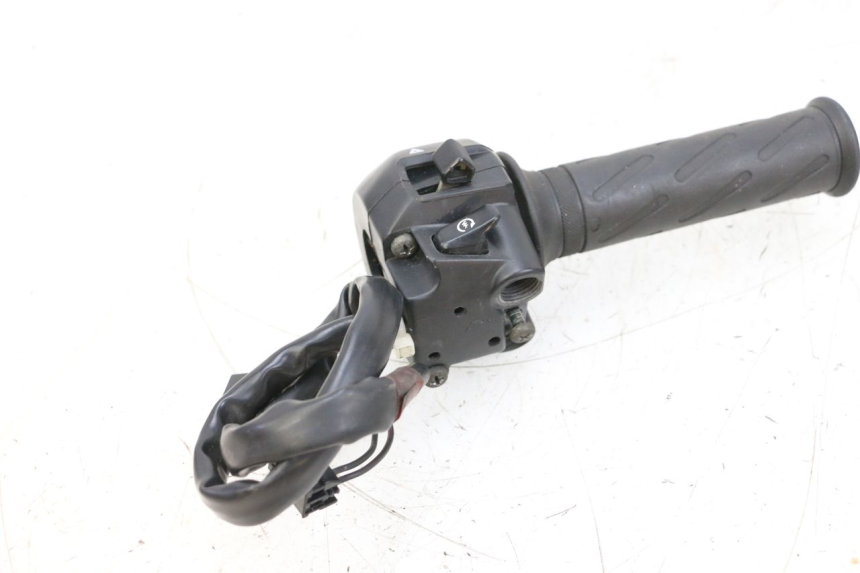 photo de RECHTS SCHALTER SUZUKI GSXR GSX-R 1000 (2003 - 2004) - Alternative Perspektive