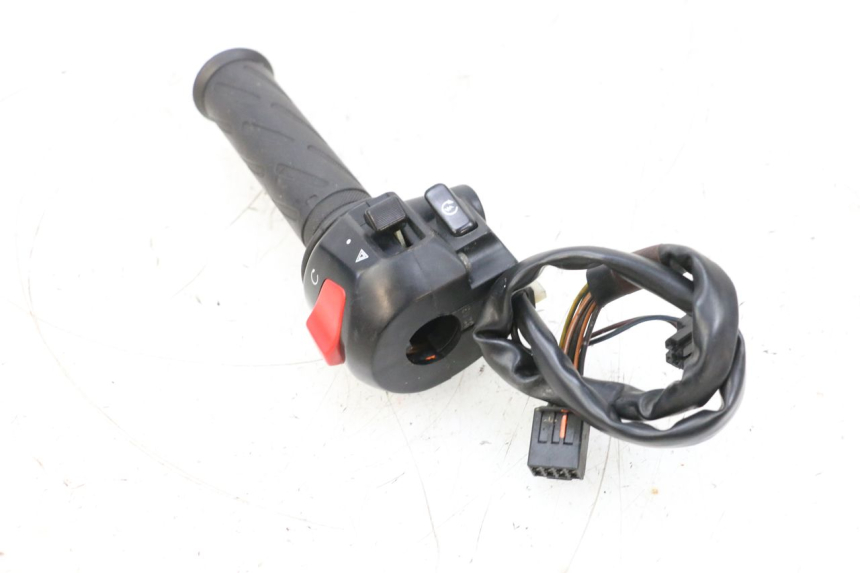 photo de RECHTS SCHALTER SUZUKI GSXR GSX-R 1000 (2003 - 2004) - Kennzeichnungen und Originalreferenzen