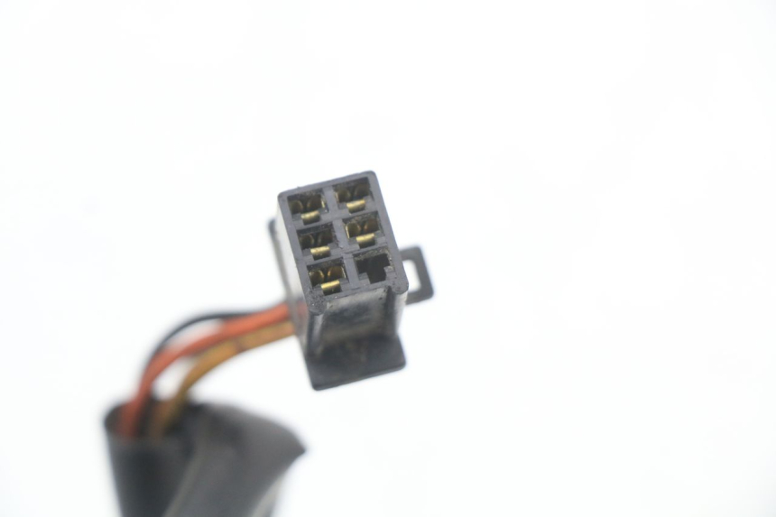 photo de RECHTER LENKERHEBEL HYOSUNG GTR 125 (2006 - 2008) - Kennzeichnungen und Originalreferenzen