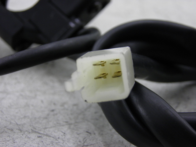 photo de RECHTS SCHALTER HONDA CBF 125 (2009 - 2015)