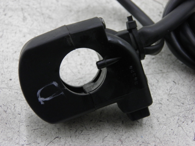 photo de RECHTS SCHALTER HONDA CBF 125 (2009 - 2015)