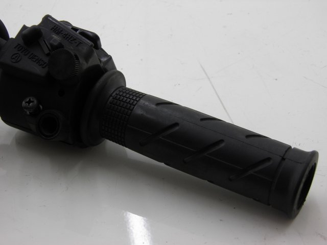 photo de RECHTS SCHALTER HONDA FES S-WING SWING 125 (2007 - 2015)