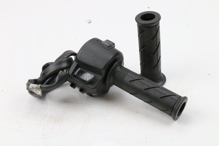 photo de RECHTS SCHALTER HONDA PCX (JF28) 125 (2009 - 2011)