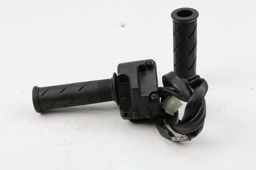 photo de RECHTS SCHALTER HONDA PCX (JF28) 125 (2009 - 2011)