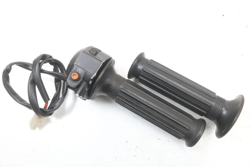 photo de RECHTER LENKERHEBEL HYOSUNG GF 125 (2001 - 2005)