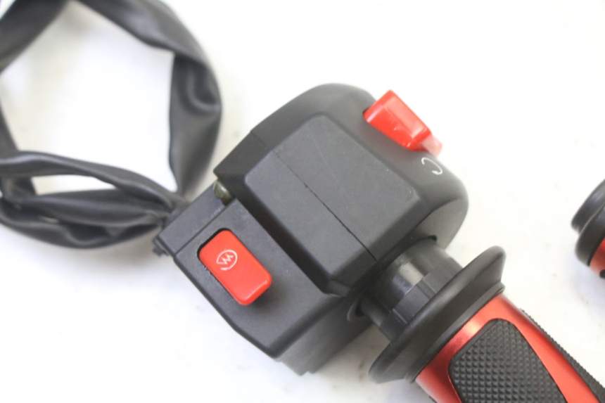 photo de RECHTS SCHALTER KIDEN KD125-G 125 (2018 - 2022)