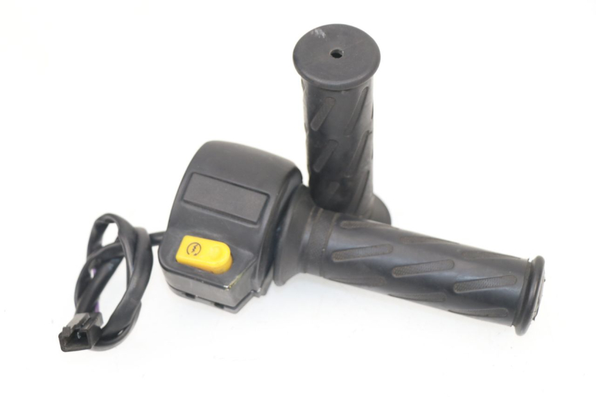 photo de RECHTER LENKERHEBEL PEUGEOT KISBEE 2T 50 (2010 - 2017)