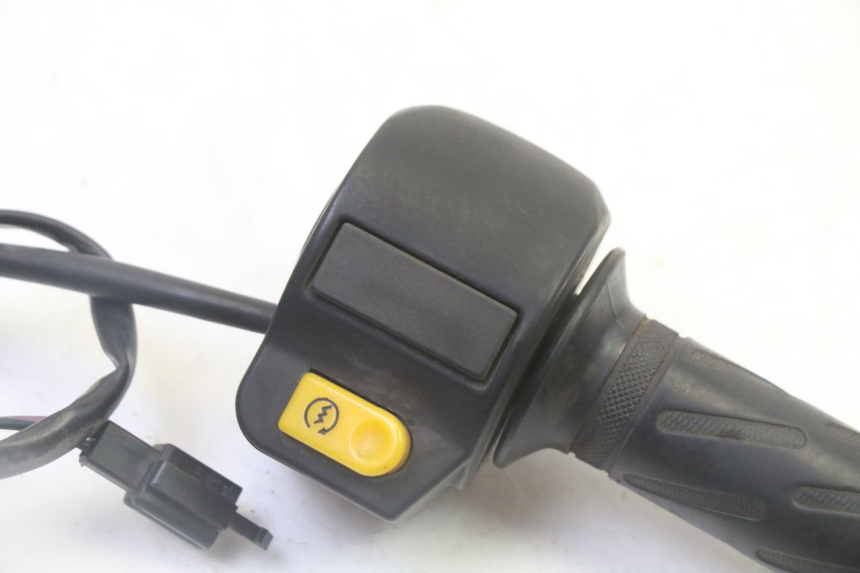 photo de RECHTER LENKERHEBEL PEUGEOT KISBEE 2T 50 (2010 - 2017)