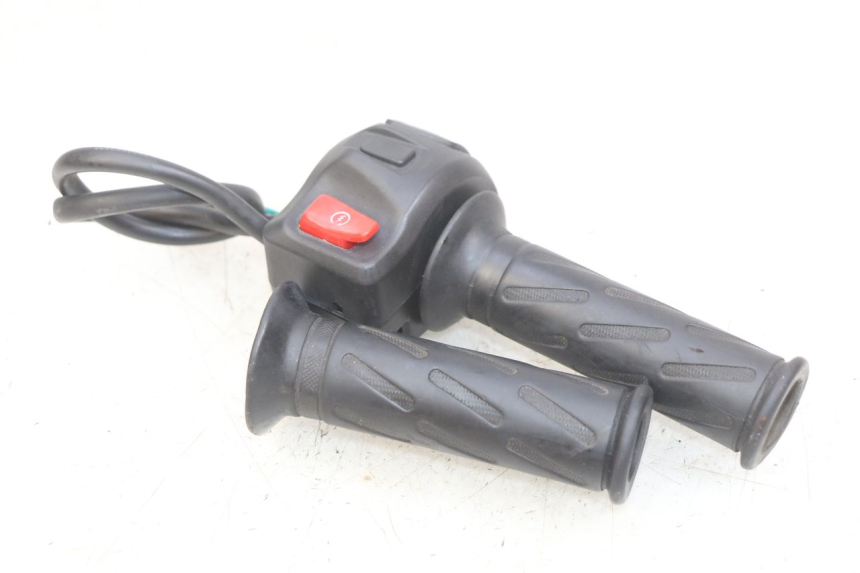 photo de RECHTER LENKERHEBEL PEUGEOT KISBEE 4T 50 (2018 - 2022)