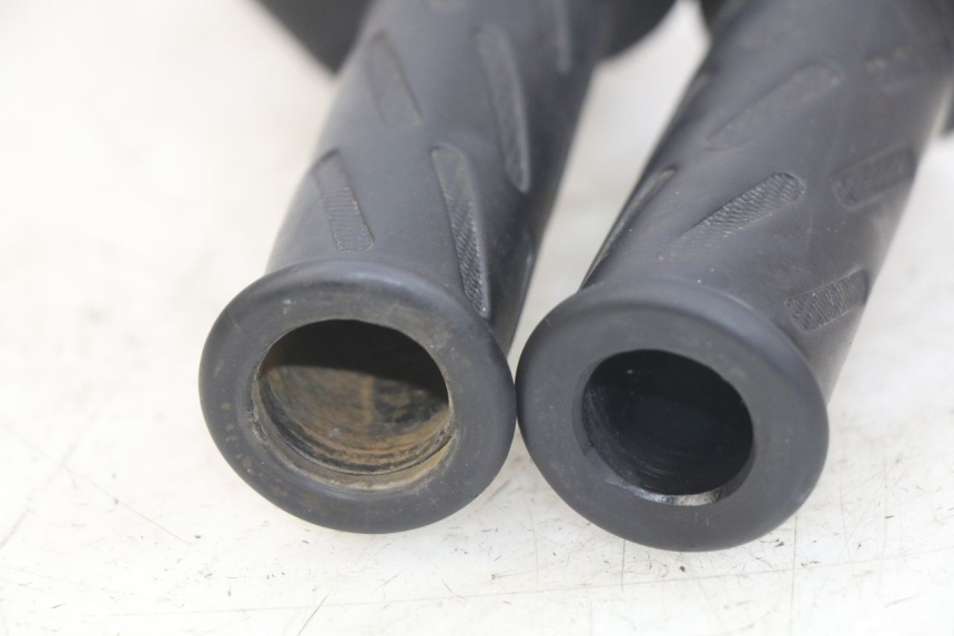 photo de RECHTER LENKERHEBEL PEUGEOT KISBEE 4T 50 (2018 - 2022)