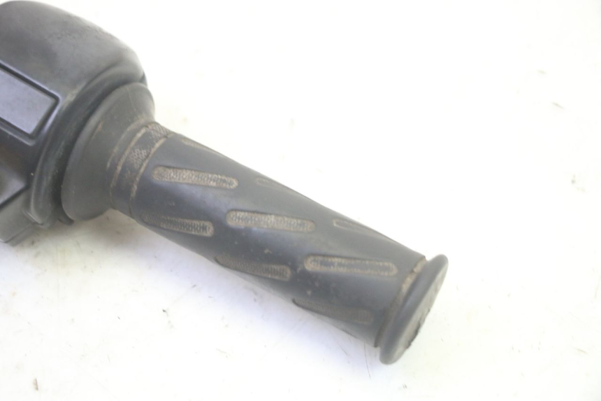 photo de RECHTER LENKERHEBEL PEUGEOT KISBEE 4T 50 (2010 - 2017) - Zoom auf Gebrauchszustand