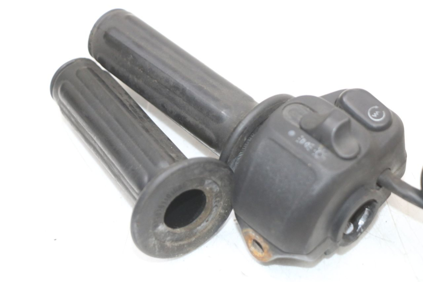 photo de RECHTS SCHALTER RENAULT KOURANOS 125 (2001 - 2004)
