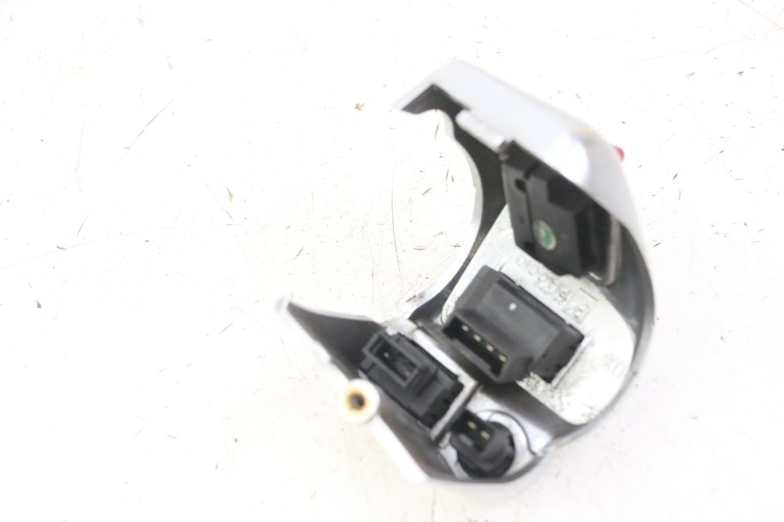 photo de RECHTS SCHALTER PIAGGIO MP3 LT 400 (2007 - 2012)