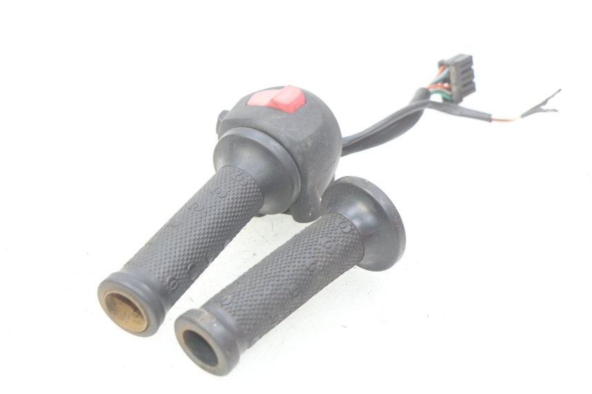 photo de RECHTER LENKERHEBEL GILERA NEXUS 125 (2009 - 2013)