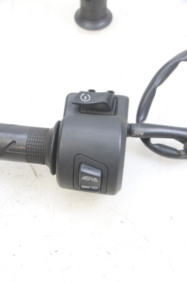 photo de RECHTER LENKERHEBEL HONDA PCX (JF47) 125 (2012 - 2013)