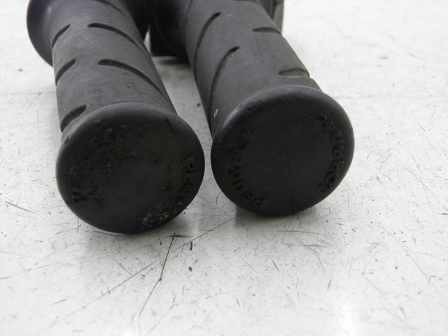 photo de RECHTER LENKERHEBEL PEUGEOT LUDIX 50 (2008 - 2017)