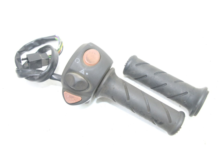 photo de RECHTS SCHALTER PEUGEOT SATELIS 125 (2013 - 2018)