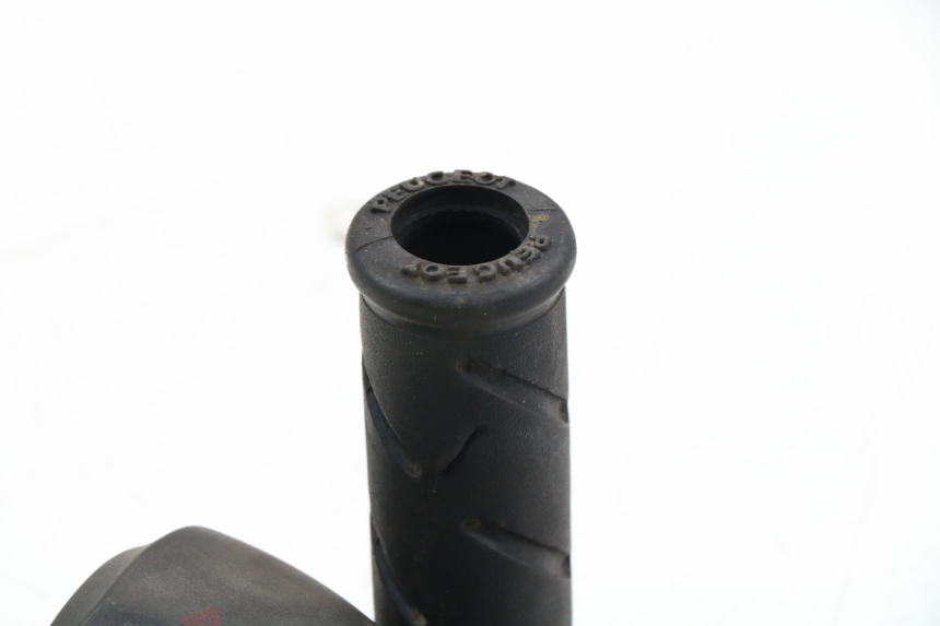 photo de RECHTER LENKERHEBEL PEUGEOT SATELIS COMPRESSOR K15 125 (2006 - 2009)