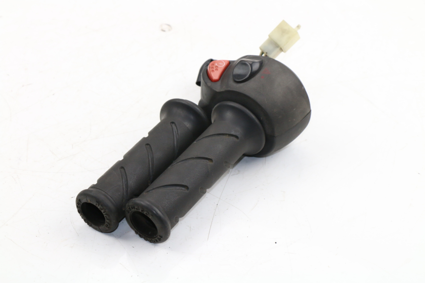 photo de RECHTER LENKERHEBEL PEUGEOT SATELIS COMPRESSOR K15 125 (2006 - 2009)