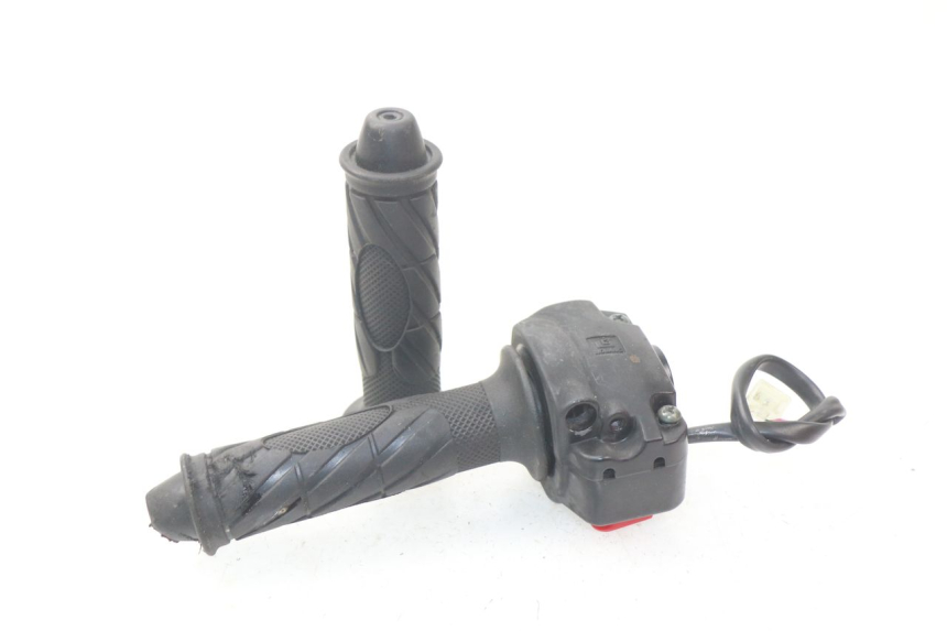 photo de RECHTER LENKERHEBEL TNT MOTOR ROMA 10' 4T 50 (2019 - 2022)