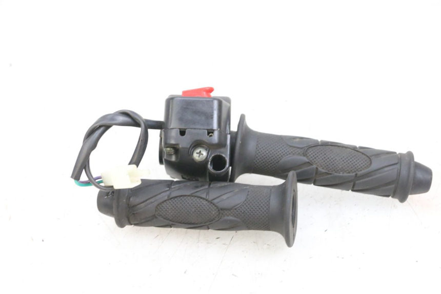 photo de RECHTER LENKERHEBEL TNT MOTOR ROMA 10' 4T 50 (2019 - 2022) - Alternative Perspektive