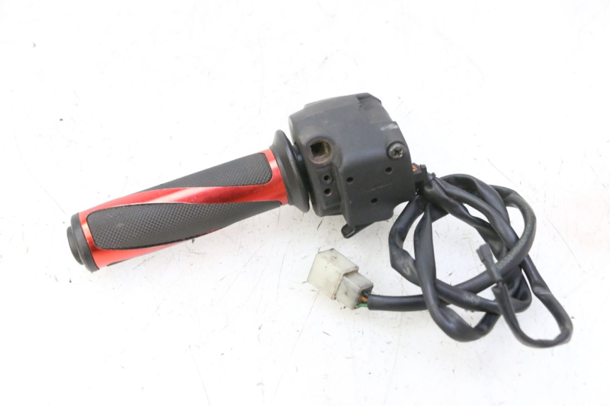 photo de RECHTS SCHALTER APRILIA SR R 2T LC 50 (2018 - 2021)