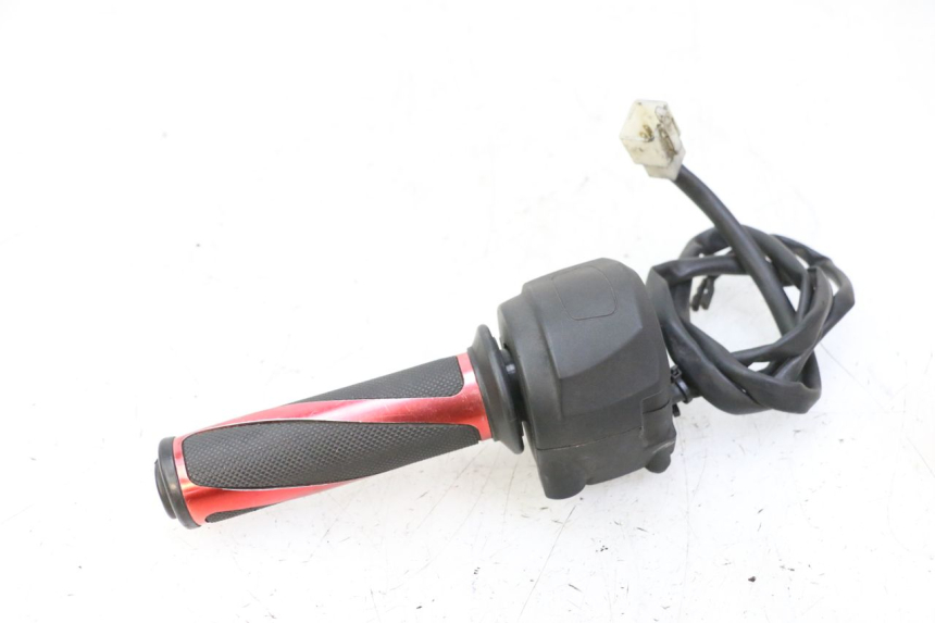 photo de RECHTS SCHALTER APRILIA SR R 2T LC 50 (2018 - 2021)