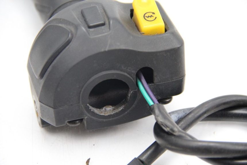 photo de RECHTS SCHALTER PEUGEOT STREETZONE 2T 50 (2014 - 2019)