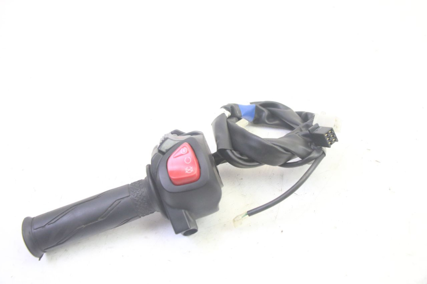 photo de RECHTS SCHALTER YAMAHA TRICITY 300 (2020 - 2024) - Alternative Perspektive