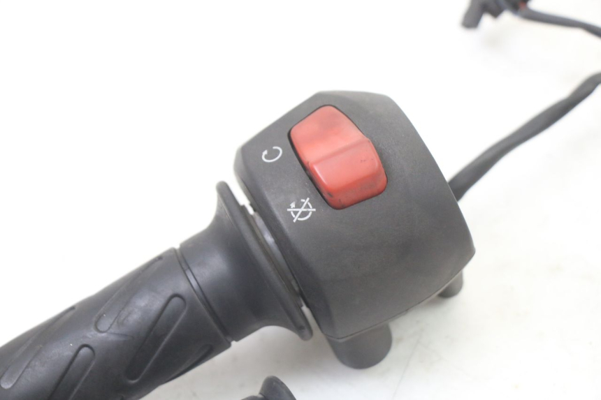 photo de RECHTS SCHALTER SUZUKI UH BURGMAN 125 (2002 - 2006)